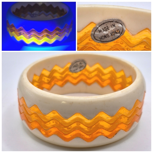 VTG Zigzag Bangle Bracelet | Cream & Orange | Glows W/ Blacklight | Original Tag - Picture 1 of 10